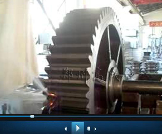 中頻感應加熱設備對齒輪輪廓進行淬火熱處理