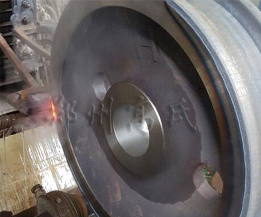 行車輪淬火，中頻感應(yīng)淬火電源效果杠杠的