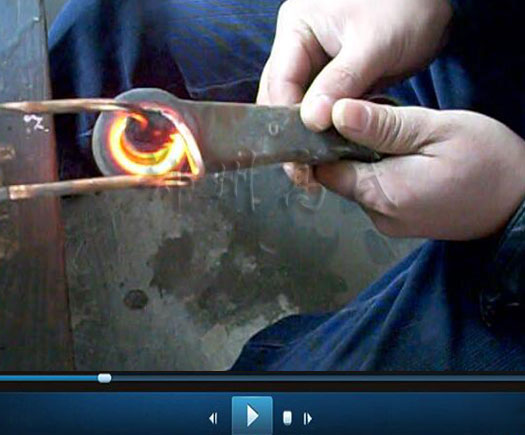 高頻淬火電源對(duì)內(nèi)孔進(jìn)行淬火熱處理