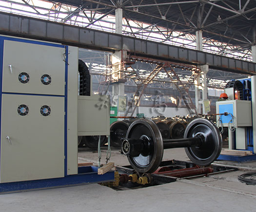 超音頻感應(yīng)淬火設(shè)備對(duì)火車輪進(jìn)行淬火熱處理