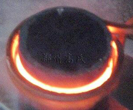 高頻淬火設(shè)備對活塞銷進(jìn)行淬火熱處理